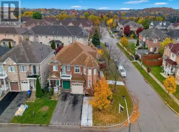 3859 Freeman Terrace, Mississauga, ON L5M6P9, 5 Bedrooms Bedrooms, ,3 BathroomsBathrooms,Single Family,For Sale,Freeman,W7252900