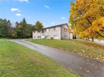 Simcoe, ON N3Y1G8, ,Multi-family,For Sale,H4178281 Simcoe, ON N3Y1G8, ,Multi-family,For Sale,H4178281