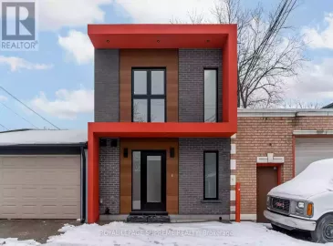 58 St Clarens, Toronto, ON M6K2S5, 2 Bedrooms Bedrooms, ,2 BathroomsBathrooms,Single Family,For Lease,St Clarens,C7253208