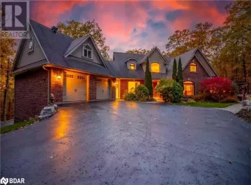 1 PIERCE Court, Midhurst, ON L0L1X0, 6 Bedrooms Bedrooms, ,6 BathroomsBathrooms,Single Family,For Sale,PIERCE,40505965