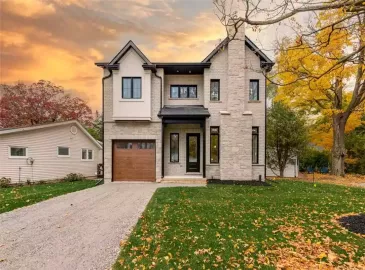 Niagara-on-the-Lake, Ontario L0S1J0, 4 Bedrooms Bedrooms, ,3 BathroomsBathrooms,Single Family,For Sale,H4178209 Niagara-on-the-Lake, Ontario L0S1J0, 4 Bedrooms Bedrooms, ,3 BathroomsBathrooms,Single Family,For Sale,H4178209