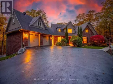1 Pierce Court, Springwater, Ontario L0L1X0, 6 Bedrooms Bedrooms, ,6 BathroomsBathrooms,Single Family,For Sale,Pierce,S7254336