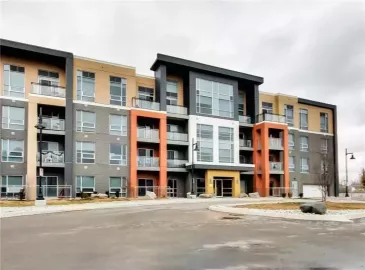 Burlington, Ontario L7M0H2, 2 Bedrooms Bedrooms, ,2 BathroomsBathrooms,Single Family,For Sale,H4178562