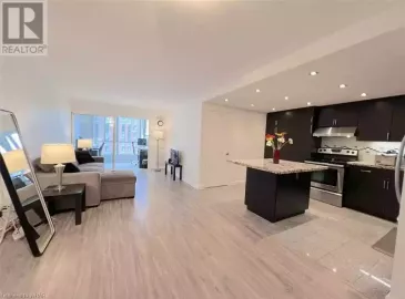 145 HILLCREST Avenue, Mississauga, ON L5B3Z1, 2 Bedrooms Bedrooms, ,1 BathroomBathrooms,Single Family,For Sale,HILLCREST,40506175 145 HILLCREST Avenue, Mississauga, ON L5B3Z1, 2 Bedrooms Bedrooms, ,1 BathroomBathrooms,Single Family,For Sale,HILLCREST,40506175