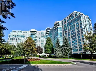 7825 Bayview, Markham, ON L3T7N2, 3 Bedrooms Bedrooms, ,2 BathroomsBathrooms,Single Family,For Sale,Bayview,N7255316