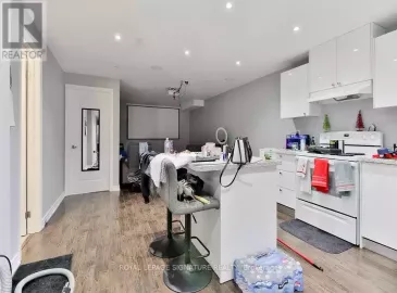 17 Lady Evelyn Crescent, Brampton, Ontario L6Y6C7, 2 Bedrooms Bedrooms, ,1 BathroomBathrooms,Single Family,For Lease,Lady Evelyn,W7255592 17 Lady Evelyn Crescent, Brampton, Ontario L6Y6C7, 2 Bedrooms Bedrooms, ,1 BathroomBathrooms,Single Family,For Lease,Lady Evelyn,W7255592