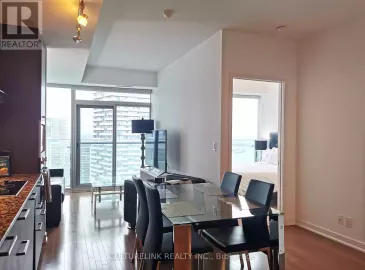 12 York Street, Toronto, Ontario M5J0A9, 2 Bedrooms Bedrooms, ,1 BathroomBathrooms,Single Family,For Lease,York,C7258428