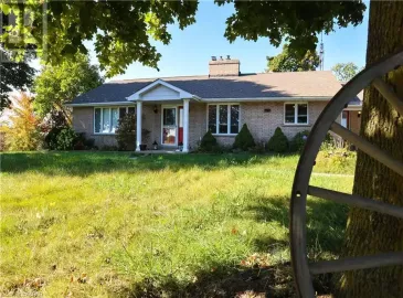 17 CEMETERY Road, Norfolk County, Ontario N0E1Z0, 3 Bedrooms Bedrooms, ,2 BathroomsBathrooms,Single Family,For Sale,CEMETERY,40502521