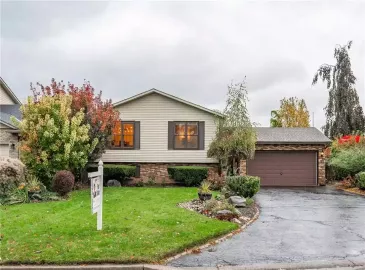 Grimsby, Ontario L3M4N2, 4 Bedrooms Bedrooms, ,2 BathroomsBathrooms,Single Family,For Sale,H4178150