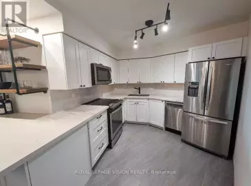 250 Queens Quay, Toronto, Ontario M5J2N2, 2 Bedrooms Bedrooms, ,1 BathroomBathrooms,Single Family,For Sale,Queens,C7262888 250 Queens Quay, Toronto, Ontario M5J2N2, 2 Bedrooms Bedrooms, ,1 BathroomBathrooms,Single Family,For Sale,Queens,C7262888