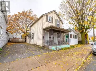 75 QUEENSTON Street, St. Catharines, Ontario L2R2Z1, 2 Bedrooms Bedrooms, ,3 BathroomsBathrooms,Multi-family,For Sale,QUEENSTON,40504405