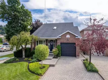 Hamilton, Ontario L8G5C4, 3 Bedrooms Bedrooms, ,3 BathroomsBathrooms,Single Family,For Sale,H4178694