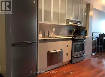 111 Elizabeth Street, Toronto, ON M5G1P7, 2 Bedrooms Bedrooms, ,1 BathroomBathrooms,Single Family,For Lease,Elizabeth,C7263760