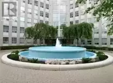 3650 Kaneff Crescent, Mississauga, Ontario L5A4A1, 3 Bedrooms Bedrooms, ,2 BathroomsBathrooms,Single Family,For Lease,Kaneff,W7263186