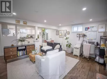 93 Peel Street, Barrie, Ontario L4M3L5, 2 Bedrooms Bedrooms, ,1 BathroomBathrooms,Single Family,For Lease,Peel,S7264148