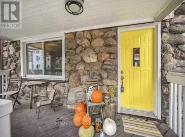 271 Dunsmure Road, Hamilton, Ontario L8M1S9, 3 Bedrooms Bedrooms, ,2 BathroomsBathrooms,Single Family,For Sale,Dunsmure,X7263932 271 Dunsmure Road, Hamilton, Ontario L8M1S9, 3 Bedrooms Bedrooms, ,2 BathroomsBathrooms,Single Family,For Sale,Dunsmure,X7263932
