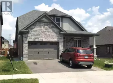 102 ELMBANK. Trail, Kitchener, ON N2R0H2, 2 Bedrooms Bedrooms, ,1 BathroomBathrooms,Single Family,For Lease,ELMBANK.,40507889 102 ELMBANK. Trail, Kitchener, ON N2R0H2, 2 Bedrooms Bedrooms, ,1 BathroomBathrooms,Single Family,For Lease,ELMBANK.,40507889