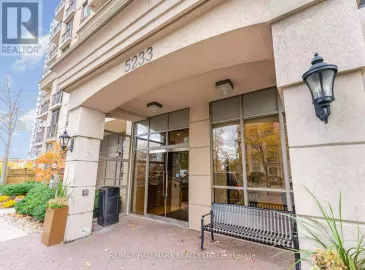 5233 Dundas Street, Toronto, Ontario M9B6M1, 2 Bedrooms Bedrooms, ,2 BathroomsBathrooms,Single Family,For Sale,Dundas,W7267360