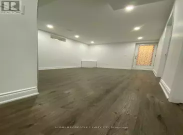 577 Queen Mary Drive, Brampton, Ontario L7A5H3, 2 Bedrooms Bedrooms, ,1 BathroomBathrooms,Single Family,For Lease,Queen Mary,W7268428 577 Queen Mary Drive, Brampton, Ontario L7A5H3, 2 Bedrooms Bedrooms, ,1 BathroomBathrooms,Single Family,For Lease,Queen Mary,W7268428