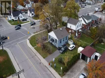 691 Upper James Street, Hamilton, Ontario L9C2Z4, 4 Bedrooms Bedrooms, ,2 BathroomsBathrooms,Single Family,For Sale,Upper James,X7268378 691 Upper James Street, Hamilton, Ontario L9C2Z4, 4 Bedrooms Bedrooms, ,2 BathroomsBathrooms,Single Family,For Sale,Upper James,X7268378