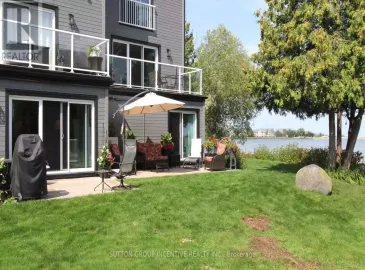 44 Trott Boulevard, Collingwood, Ontario L9Y5B7, 2 Bedrooms Bedrooms, ,2 BathroomsBathrooms,Single Family,For Lease,Trott,S6779488