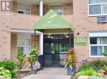 260 Davis Drive, Newmarket, Ontario L3Y7C3, 2 Bedrooms Bedrooms, ,1 BathroomBathrooms,Single Family,For Sale,Davis,N6805336