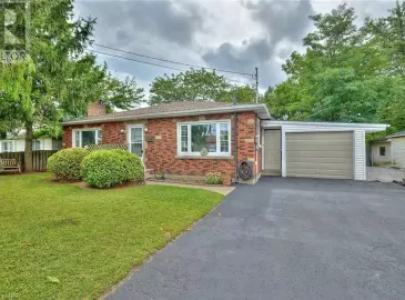 2632 PORTAGE Road, Niagara Falls, ON L2J2J3, 3 Bedrooms Bedrooms, ,2 BathroomsBathrooms,Single Family,For Sale,PORTAGE,40482547