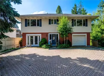 Ancaster, Ontario L9G2W8, 3 Bedrooms Bedrooms, ,2 BathroomsBathrooms,Single Family,For Sale,H4174156