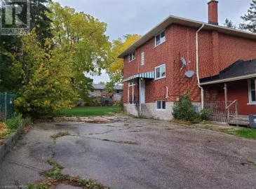 240 DUKE Street, Kitchener, Ontario N2H1B3, 7 Bedrooms Bedrooms, ,5 BathroomsBathrooms,Multi-family,For Sale,DUKE,40482994