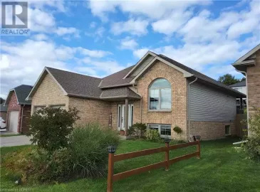 53 REDBUD Crescent, Simcoe, ON N3Y0B7, 4 Bedrooms Bedrooms, ,2 BathroomsBathrooms,Single Family,For Sale,REDBUD,40480021