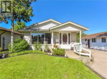 77 MOUNTFORD Drive, Guelph, Ontario N1E6E7, 5 Bedrooms Bedrooms, ,2 BathroomsBathrooms,Single Family,For Sale,MOUNTFORD,40484930 77 MOUNTFORD Drive, Guelph, Ontario N1E6E7, 5 Bedrooms Bedrooms, ,2 BathroomsBathrooms,Single Family,For Sale,MOUNTFORD,40484930