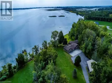 67 FRONT Street, Port Rowan, ON N0E1M0, 5 Bedrooms Bedrooms, ,4 BathroomsBathrooms,Single Family,For Sale,FRONT,40485488