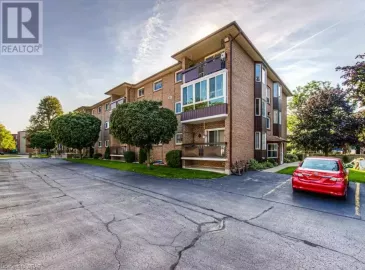67 BRECKENRIDGE Drive, Kitchener, Ontario N2B3R8, 1 Bedroom Bedrooms, ,1 BathroomBathrooms,Single Family,For Sale,BRECKENRIDGE,40489133