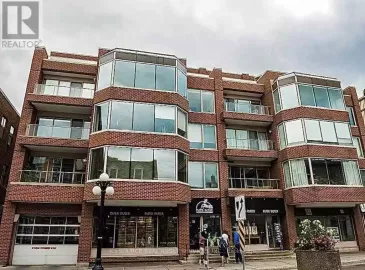 12 Clarence Street, Ottawa, Ontario K1N5P3, 2 Bedrooms Bedrooms, ,2 BathroomsBathrooms,Single Family,For Sale,Clarence,X7051812