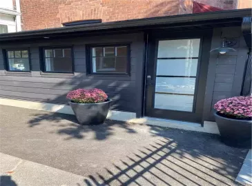 Brantford, Ontario N3T4G3, 2 Bedrooms Bedrooms, ,1 BathroomBathrooms,Single Family,For Lease,H4176193