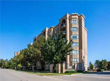 Burlington, ON L7P5B8, 2 Bedrooms Bedrooms, ,2 BathroomsBathrooms,Single Family,For Sale,H4176593 Burlington, ON L7P5B8, 2 Bedrooms Bedrooms, ,2 BathroomsBathrooms,Single Family,For Sale,H4176593
