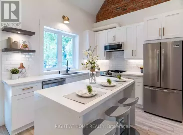 129 Kenilworth, Toronto, Ontario M4L3S7, 3 Bedrooms Bedrooms, ,2 BathroomsBathrooms,Single Family,For Lease,Kenilworth,E7210996 129 Kenilworth, Toronto, Ontario M4L3S7, 3 Bedrooms Bedrooms, ,2 BathroomsBathrooms,Single Family,For Lease,Kenilworth,E7210996
