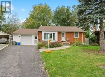 8327 PARKWAY Drive, Niagara Falls, Ontario L2G6W8, 2 Bedrooms Bedrooms, ,1 BathroomBathrooms,Single Family,For Lease,PARKWAY,40497862 8327 PARKWAY Drive, Niagara Falls, Ontario L2G6W8, 2 Bedrooms Bedrooms, ,1 BathroomBathrooms,Single Family,For Lease,PARKWAY,40497862