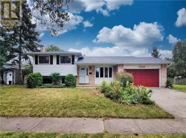 2860 HENLEY Avenue, Niagara Falls, Ontario L2J3M4, 4 Bedrooms Bedrooms, ,3 BathroomsBathrooms,Single Family,For Sale,HENLEY,40496574 2860 HENLEY Avenue, Niagara Falls, Ontario L2J3M4, 4 Bedrooms Bedrooms, ,3 BathroomsBathrooms,Single Family,For Sale,HENLEY,40496574