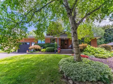 Simcoe, Ontario N3Y4G3, 5 Bedrooms Bedrooms, ,3 BathroomsBathrooms,Single Family,For Sale,H4176913 Simcoe, Ontario N3Y4G3, 5 Bedrooms Bedrooms, ,3 BathroomsBathrooms,Single Family,For Sale,H4176913