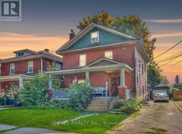 246 Kent Street, Port Colborne, Ontario L3K3A1, 5 Bedrooms Bedrooms, ,2 BathroomsBathrooms,Single Family,For Sale,Kent,X7215016