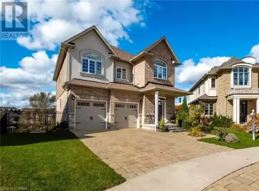 526 WALKING FERN Court, Waterloo, Ontario N2J3Z4, 5 Bedrooms Bedrooms, ,5 BathroomsBathrooms,Single Family,For Sale,WALKING FERN,40494821