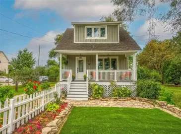 Hamilton, Ontario L8H6V8, 2 Bedrooms Bedrooms, ,2 BathroomsBathrooms,Single Family,For Sale,H4177100