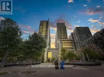 36 Lisgar Street, Toronto, Ontario M6J0C7, 2 Bedrooms Bedrooms, ,2 BathroomsBathrooms,Single Family,For Sale,Lisgar,C7216142