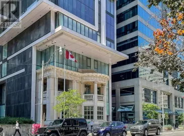 426 University, Toronto, Ontario M5G1S9, 1 Bedroom Bedrooms, ,1 BathroomBathrooms,Single Family,For Sale,University,C7216258
