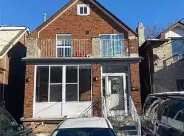 169 Westmount, Toronto, ON M6E3M6, 3 Bedrooms Bedrooms, ,1 BathroomBathrooms,Single Family,For Lease,Westmount,C7217956 169 Westmount, Toronto, ON M6E3M6, 3 Bedrooms Bedrooms, ,1 BathroomBathrooms,Single Family,For Lease,Westmount,C7217956
