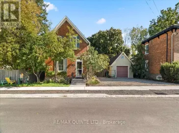 370 Main Street, Prince Edward County, Ontario K0K2T0, 3 Bedrooms Bedrooms, ,2 BathroomsBathrooms,Single Family,For Sale,Main,X7217958