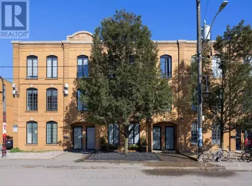 19 Atlantic, Toronto, Ontario M6K3E7, 3 Bedrooms Bedrooms, ,5 BathroomsBathrooms,Single Family,For Sale,Atlantic,C7239278 19 Atlantic, Toronto, Ontario M6K3E7, 3 Bedrooms Bedrooms, ,5 BathroomsBathrooms,Single Family,For Sale,Atlantic,C7239278