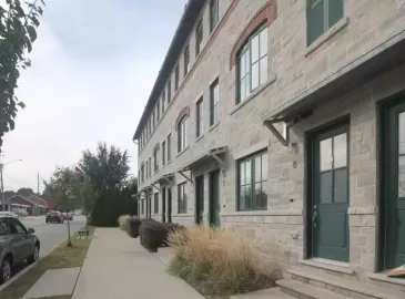 Hamilton, Ontario L8R3P3, 3 Bedrooms Bedrooms, ,3 BathroomsBathrooms,Single Family,For Lease,H4177923 Hamilton, Ontario L8R3P3, 3 Bedrooms Bedrooms, ,3 BathroomsBathrooms,Single Family,For Lease,H4177923