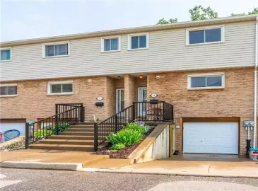 Smithville, ON L0R2A0, 3 Bedrooms Bedrooms, ,2 BathroomsBathrooms,Single Family,For Lease,H4177946